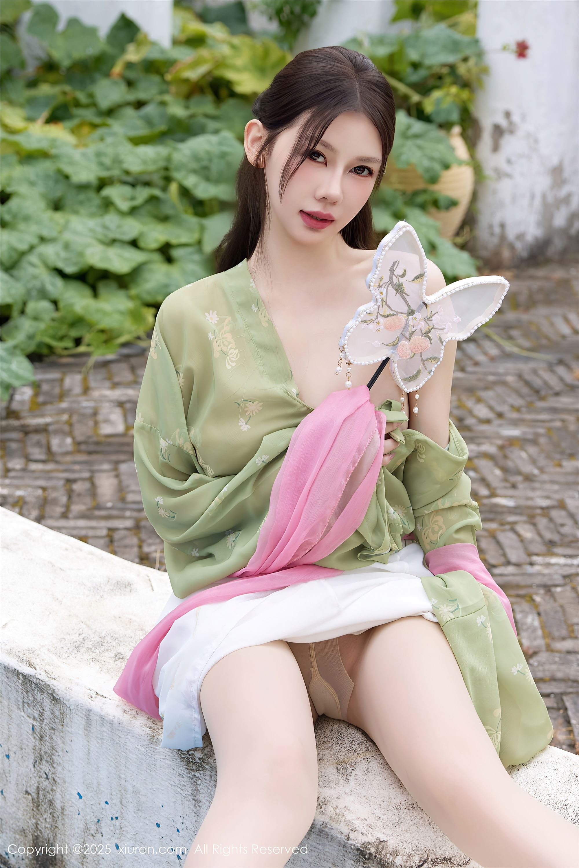 Xiuren秀人网 2025.09.30 NO.10834 尹甜甜sunny